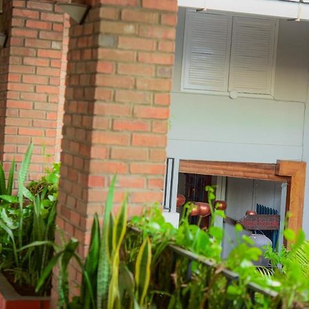 Botanika Hotel Bujumbura Bagian luar foto