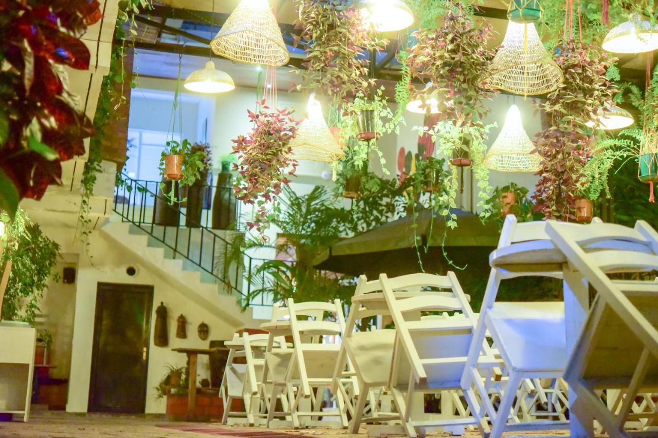 Botanika Hotel Bujumbura Bagian luar foto