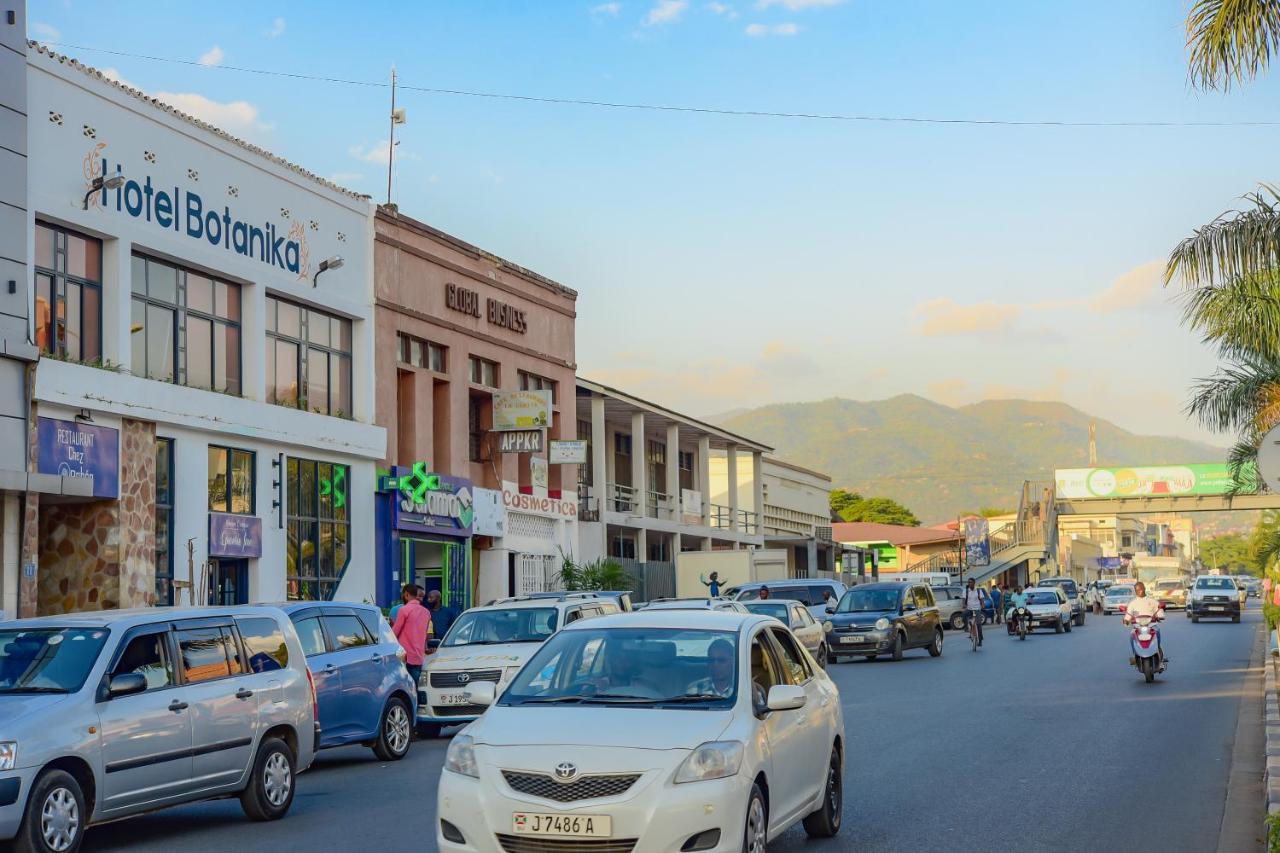 Botanika Hotel Bujumbura Bagian luar foto