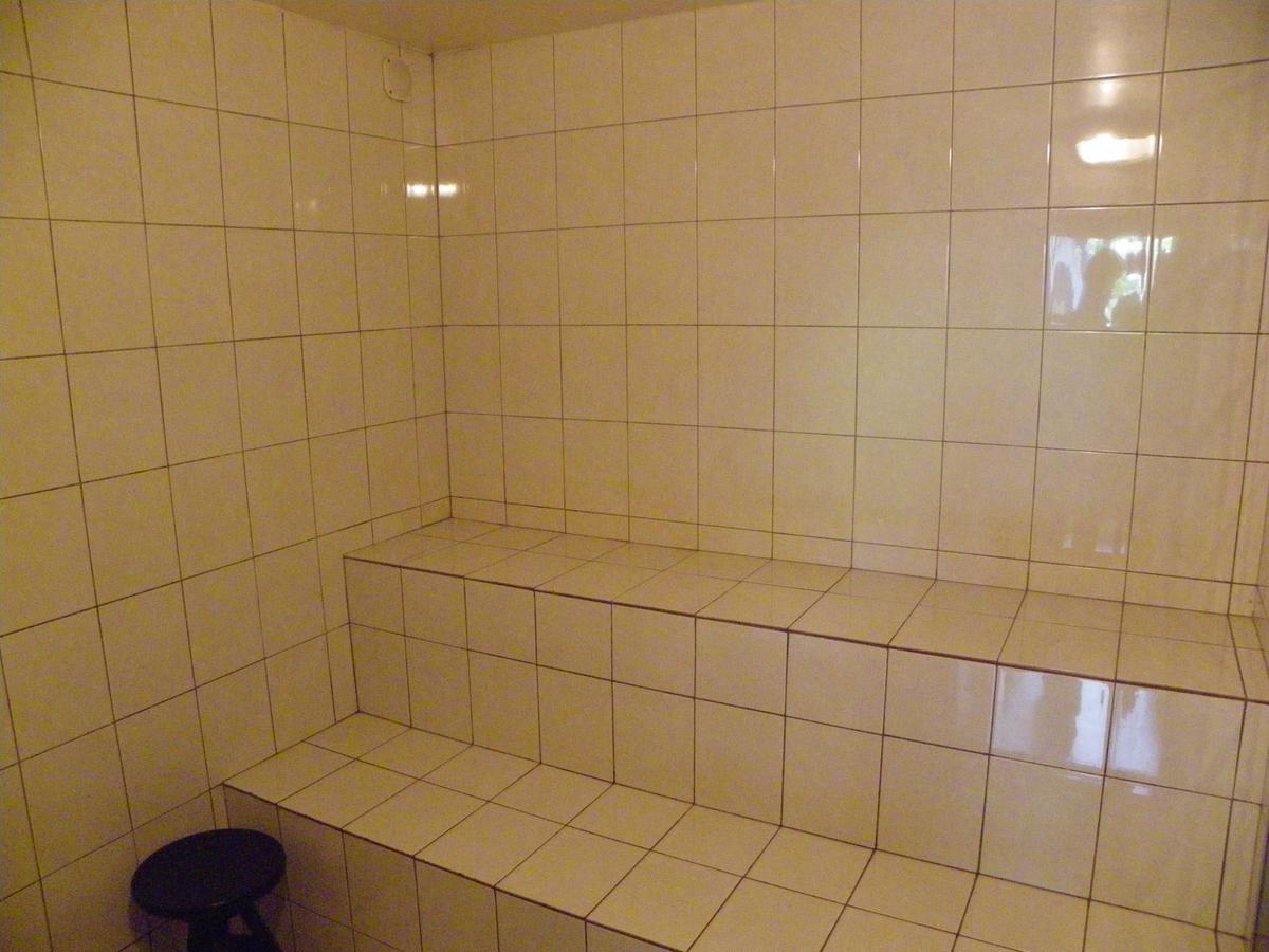 Botanika Hotel Bujumbura Bagian luar foto
