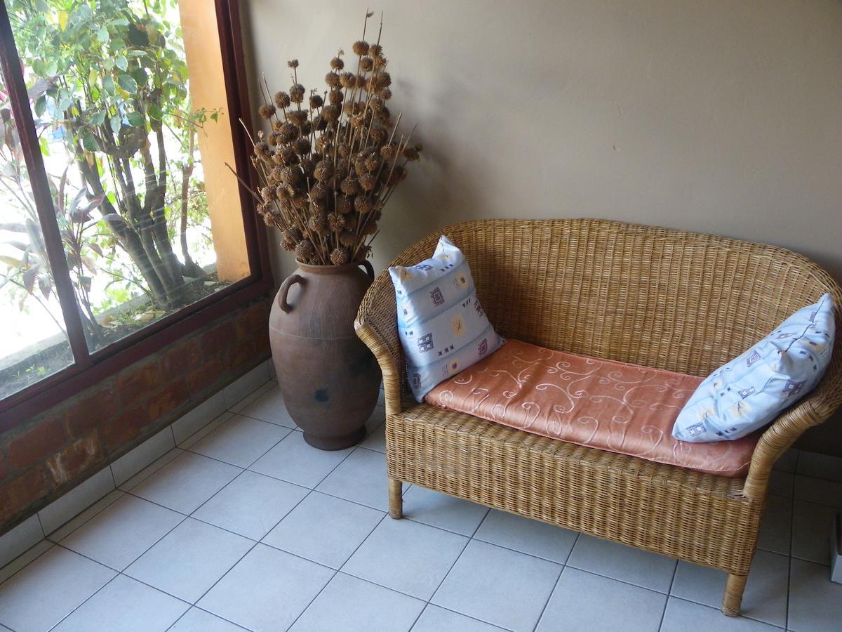 Botanika Hotel Bujumbura Bagian luar foto